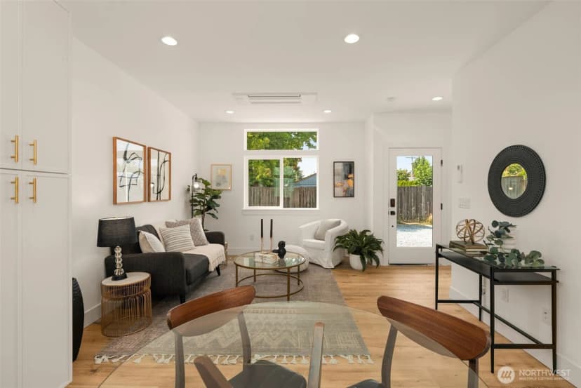 Property photo for 9251 Palatine Avenue N #c, Seattle photo 10
