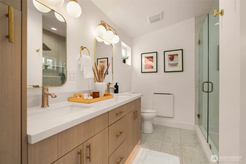 Property photo for 9251 Palatine Avenue N #c, Seattle photo 20