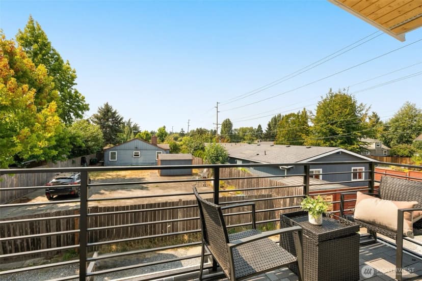 Property photo for 9251 Palatine Avenue N #c, Seattle photo 22