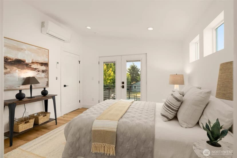 Property photo for 9251 Palatine Avenue N #c, Seattle photo 18
