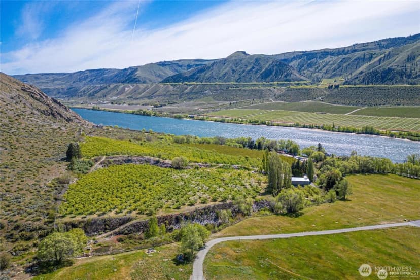 Property photo for 3710 Stayman Flats Road, Chelan photo 9
