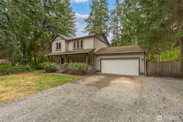 Property photo for 17015 Arborvitae Court Se, Yelm photo 2