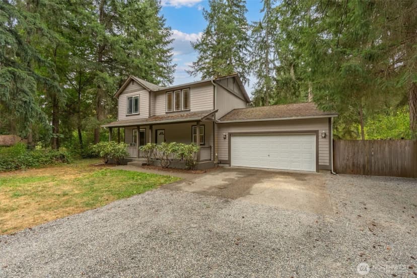 Property photo for 17015 Arborvitae Court Se, Yelm photo 2