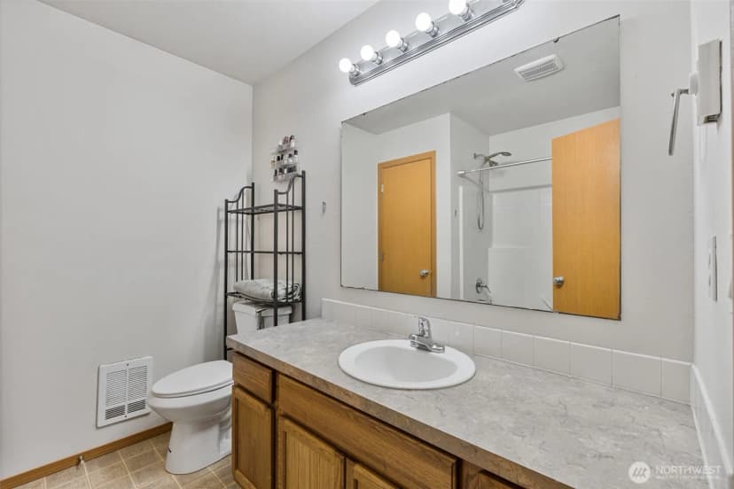 Property photo for 17015 Arborvitae Court Se, Yelm photo 26