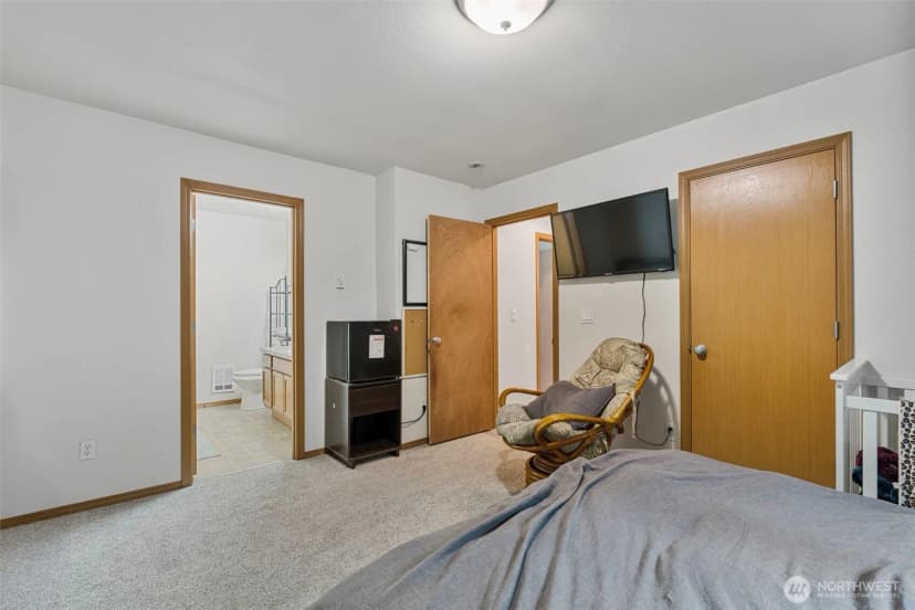 Property photo for 17015 Arborvitae Court Se, Yelm photo 25