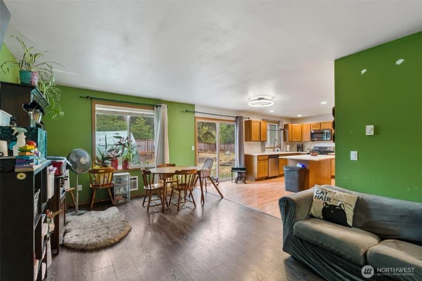 Property photo for 17015 Arborvitae Court Se, Yelm photo 7