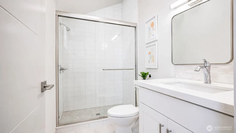 Property photo for 4414 S Frontenac Street #b, Seattle photo 9
