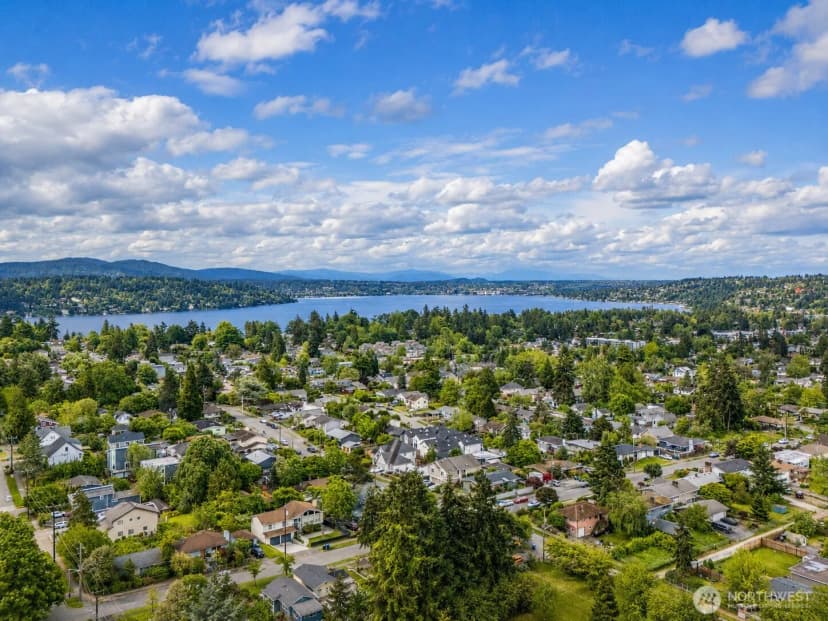Property photo for 4414 S Frontenac Street #b, Seattle photo 11