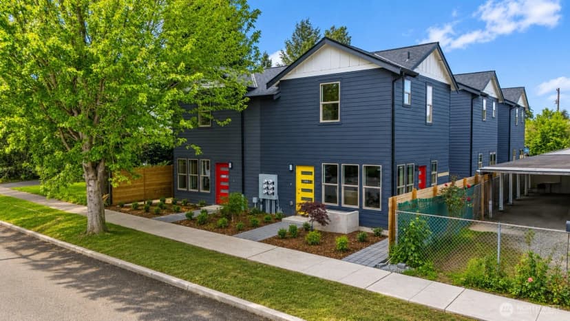 Property photo for 4414 S Frontenac Street #b, Seattle