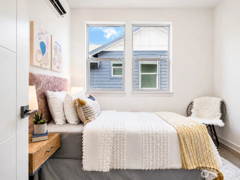 Property photo for 4414 S Frontenac Street #b, Seattle photo 8