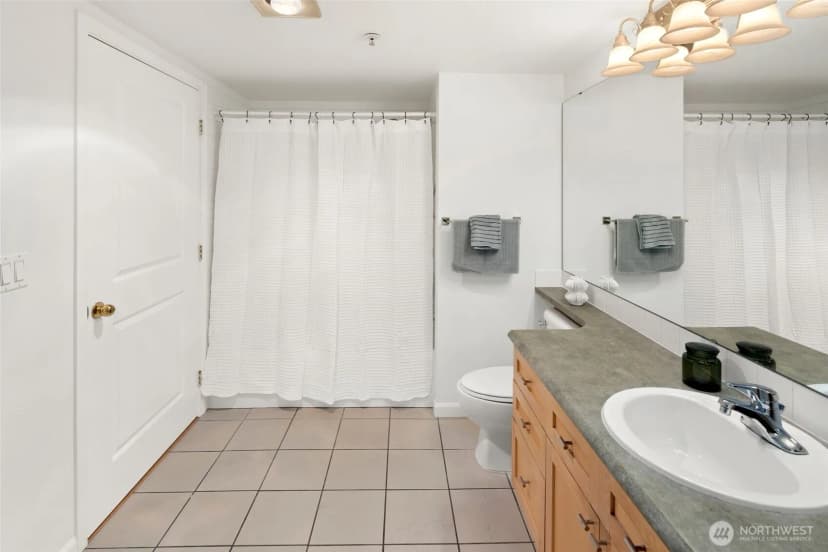 Property photo for 1525 Nw 57th Street #202, Seattle photo 12
