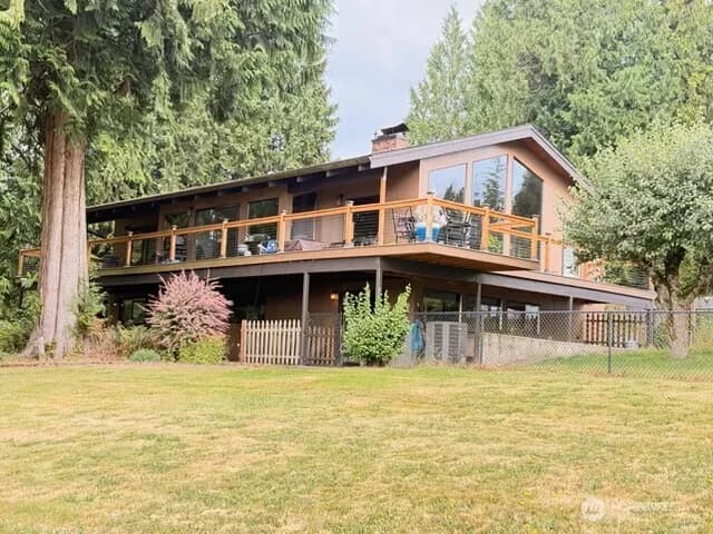 Property photo for 862 Lone Oak Road, Longview