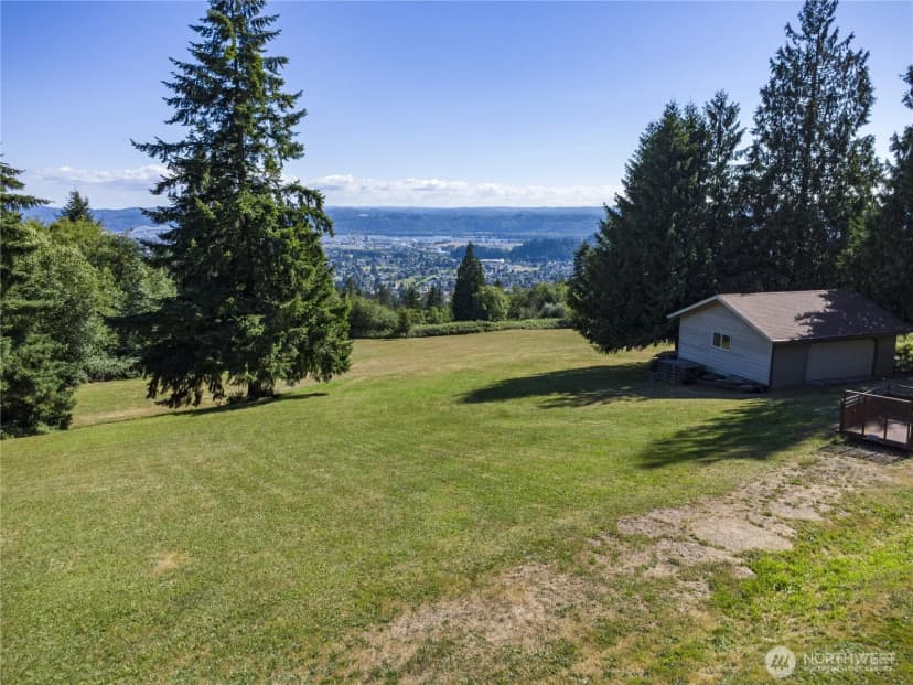 Property photo for 862 Lone Oak Road, Longview photo 37