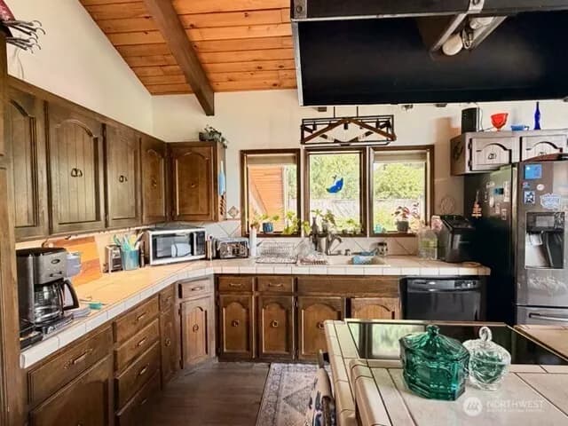 Property photo for 862 Lone Oak Road, Longview photo 8