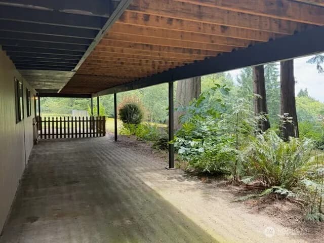 Property photo for 862 Lone Oak Road, Longview photo 33