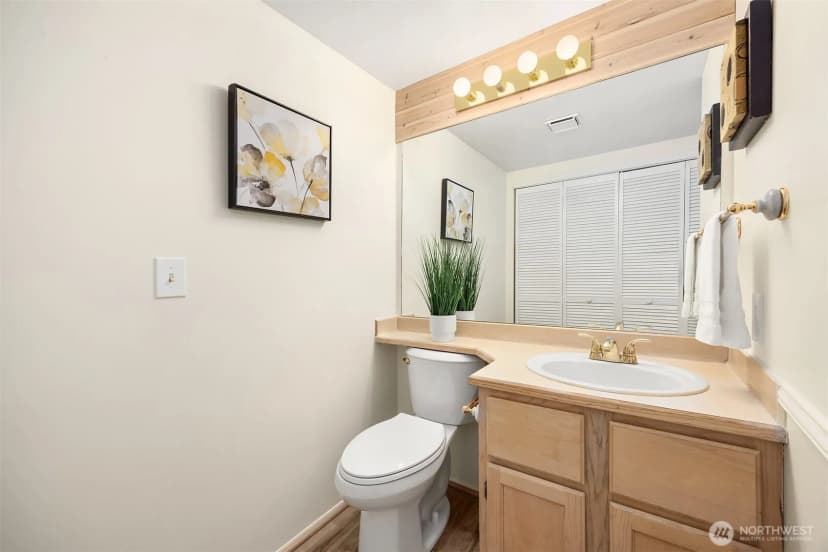 Property photo for 11512 Ne 115th Court, Kirkland photo 27