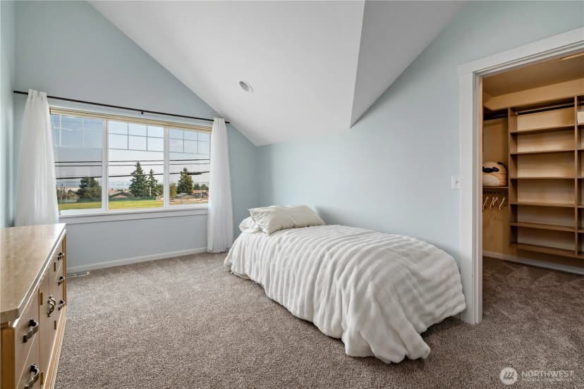 Property photo for 2402 J Avenue, Anacortes photo 32