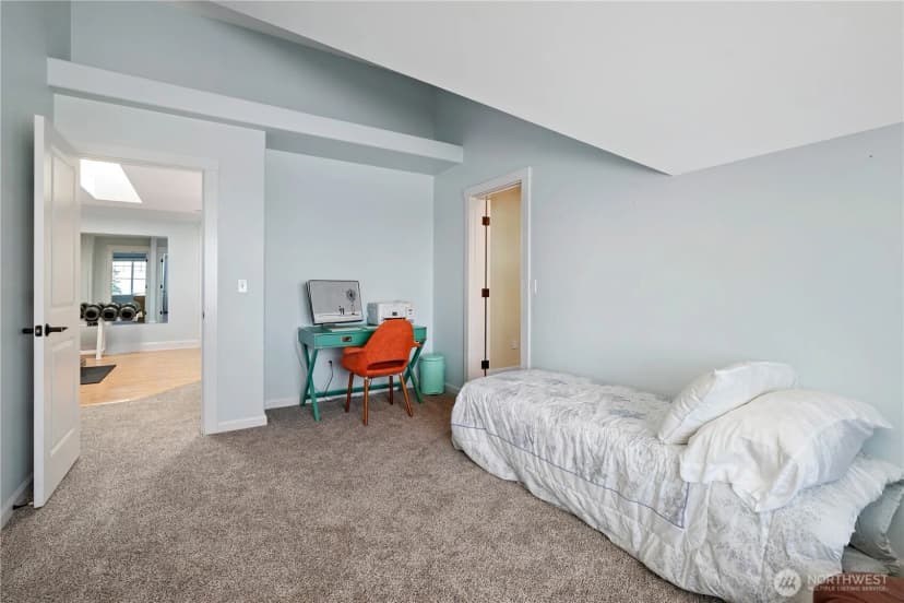 Property photo for 2402 J Avenue, Anacortes photo 35