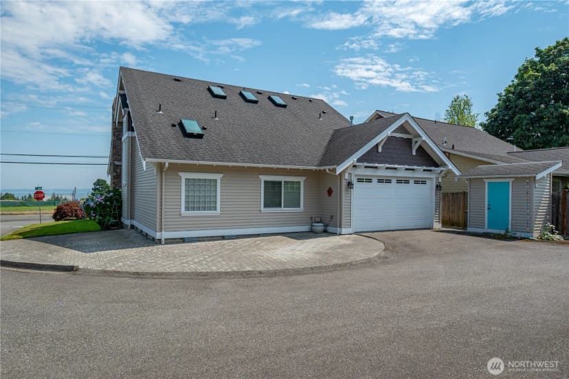 Property photo for 2402 J Avenue, Anacortes photo 37