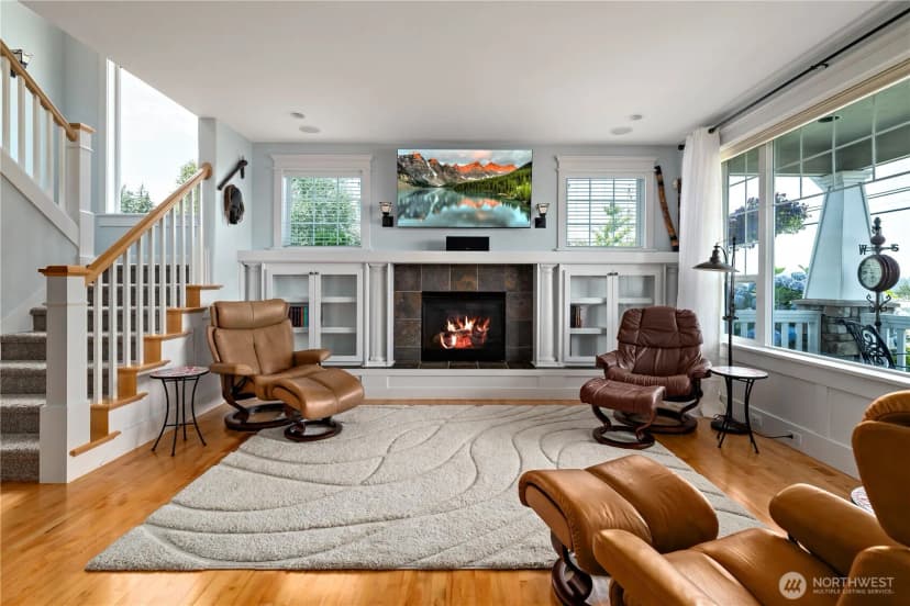 Property photo for 2402 J Avenue, Anacortes photo 9
