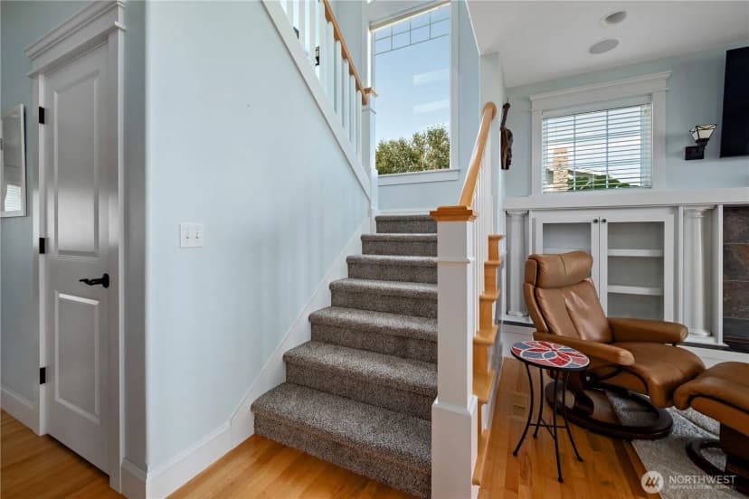 Property photo for 2402 J Avenue, Anacortes photo 28