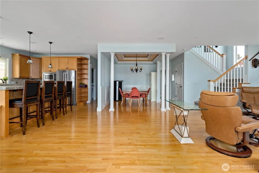 Property photo for 2402 J Avenue, Anacortes photo 12