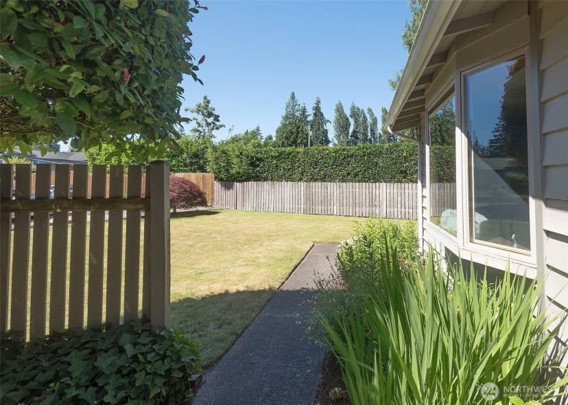 Property photo for 8821 221st Place Sw, Edmonds photo 29