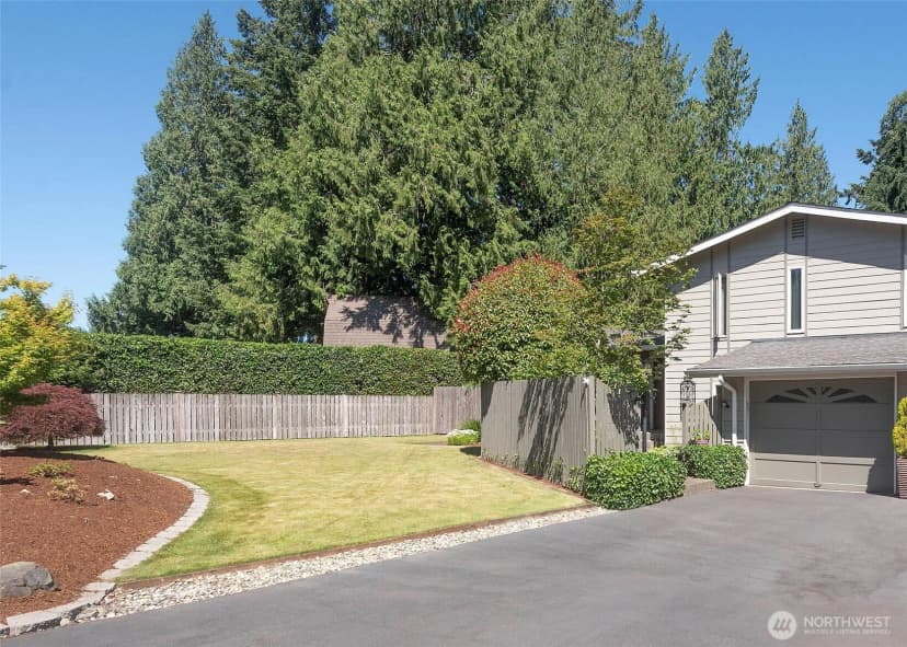 Property photo for 8821 221st Place Sw, Edmonds photo 28