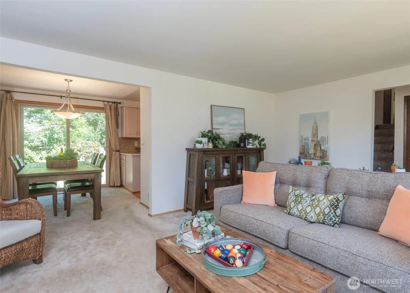 Property photo for 8821 221st Place Sw, Edmonds photo 4