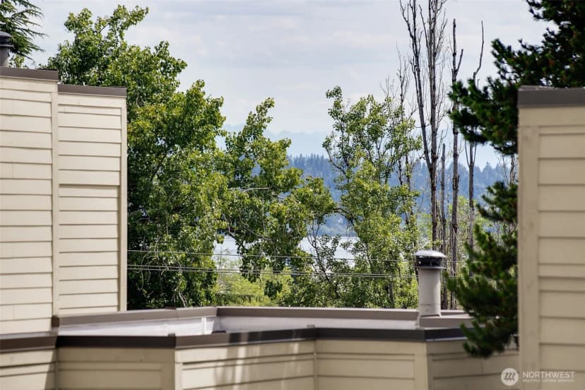 Property photo for 5824 Ne 75th Street #307, Seattle photo 19