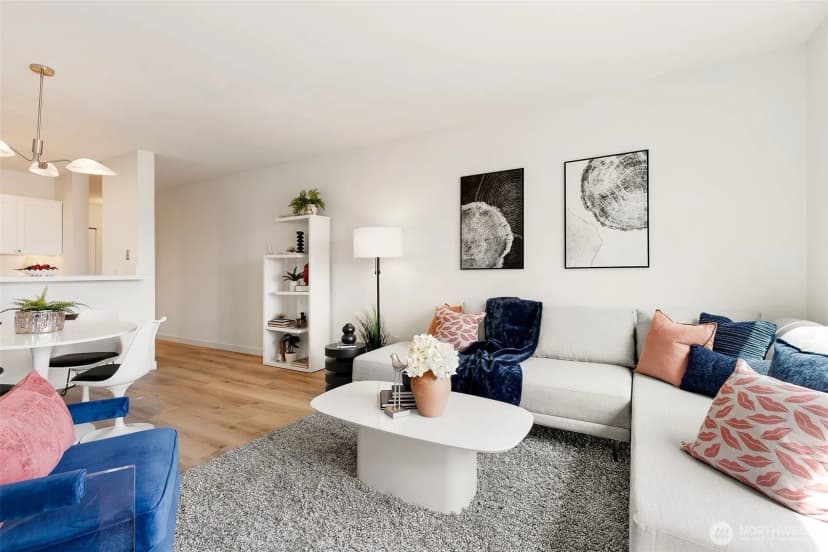Property photo for 5824 Ne 75th Street #307, Seattle photo 8