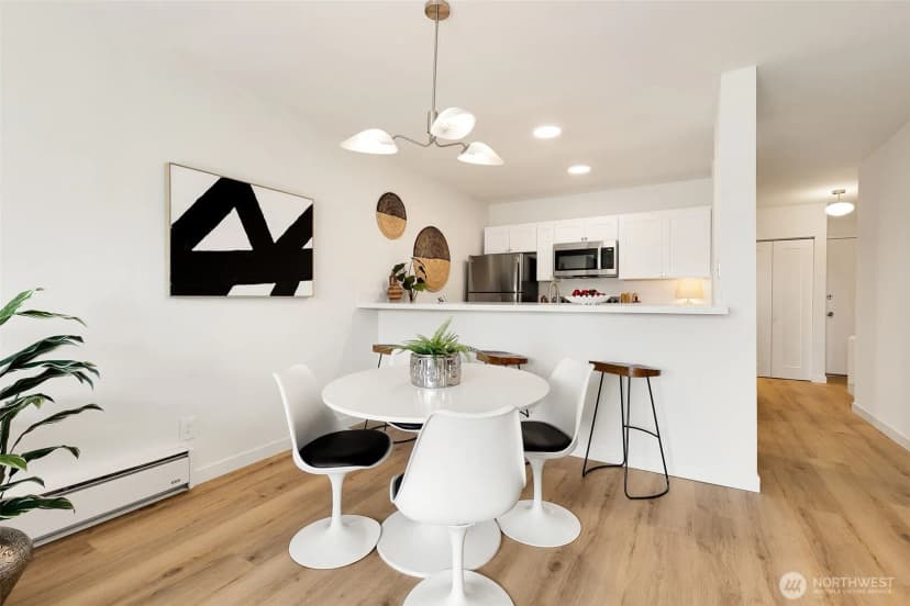 Property photo for 5824 Ne 75th Street #307, Seattle photo 10