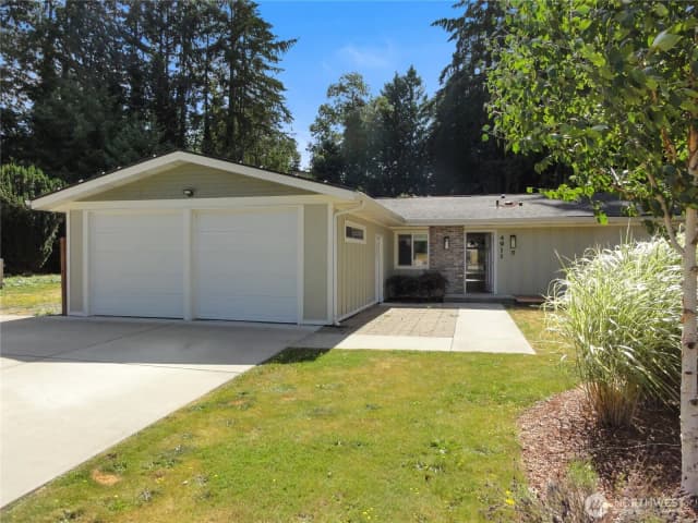 Property photo for 4911 64th Avenue W, University Place photo 2