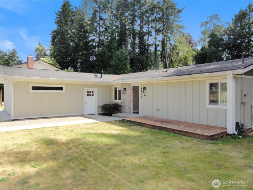 Property photo for 4911 64th Avenue W, University Place