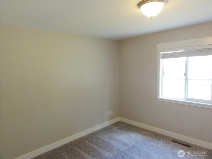 Property photo for 4911 64th Avenue W, University Place photo 15