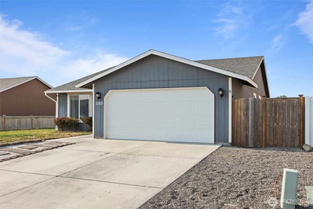 Property photo for 1355 E Birch Street, Othello photo 2