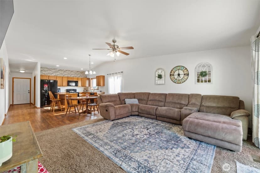 Property photo for 1355 E Birch Street, Othello photo 17