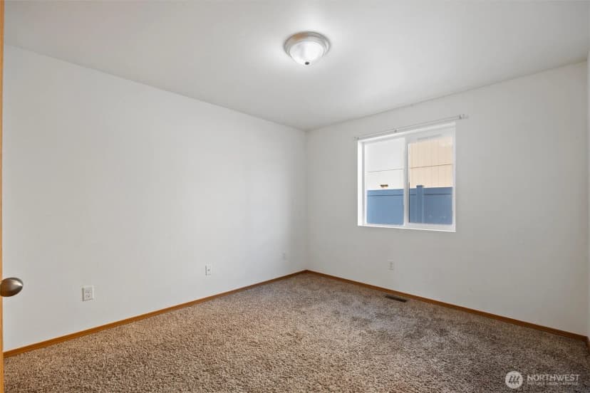 Property photo for 1355 E Birch Street, Othello photo 24