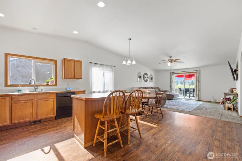 Property photo for 1355 E Birch Street, Othello photo 8