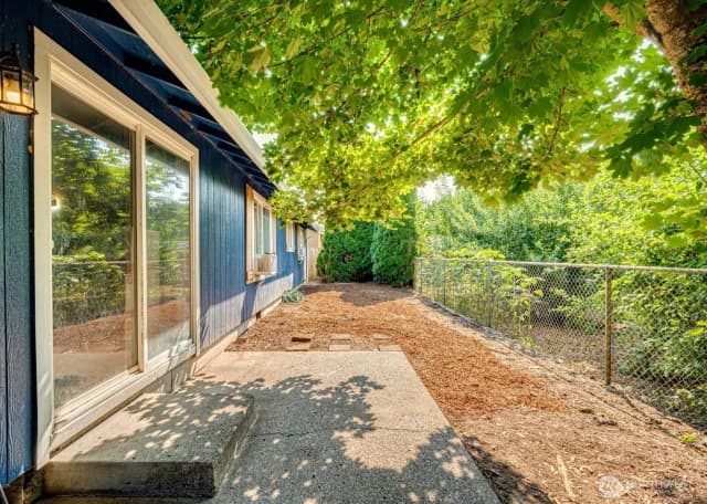 Property photo for 2129 Dahlia Street, Woodland photo 4