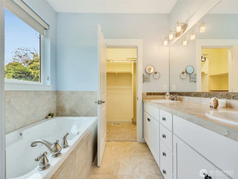 Property photo for 1403 253rd Place, Ocean Park photo 29