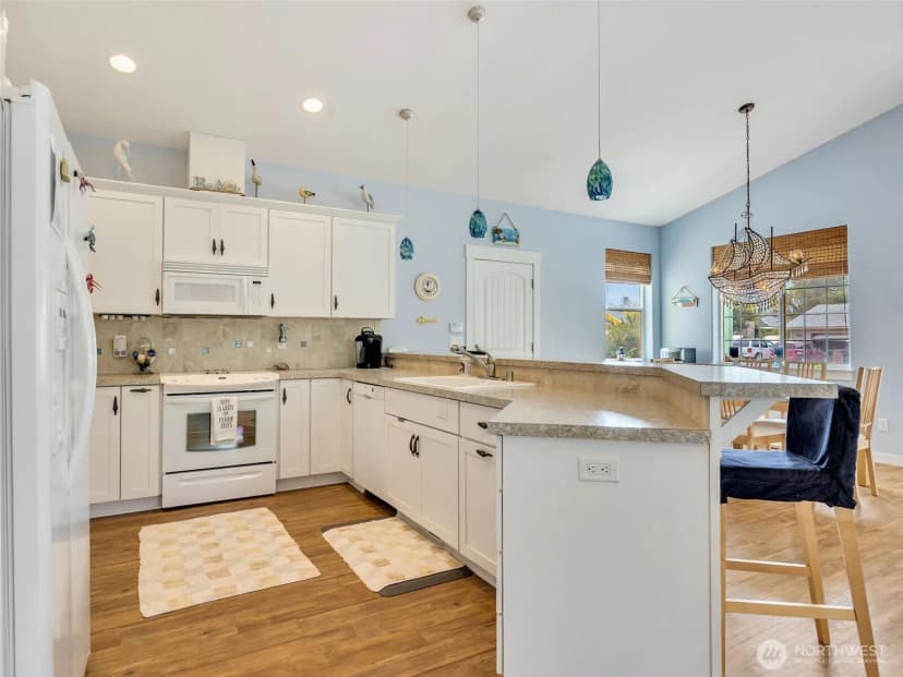 Property photo for 1403 253rd Place, Ocean Park photo 14