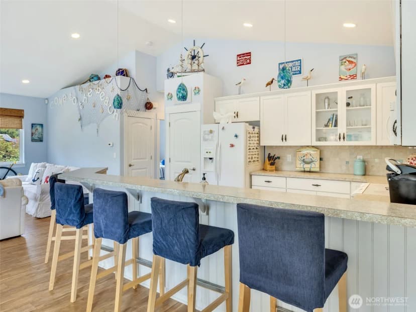 Property photo for 1403 253rd Place, Ocean Park photo 12