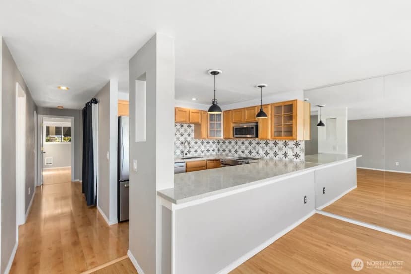Property photo for 150 Melrose Avenue E #504, Seattle photo 11
