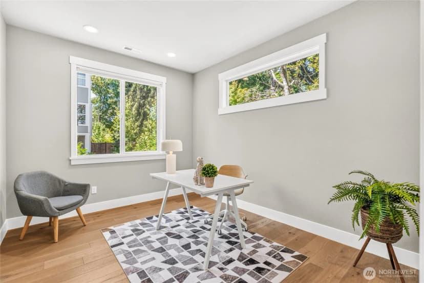 Property photo for 17051 8th Avenue Ne, Shoreline photo 11