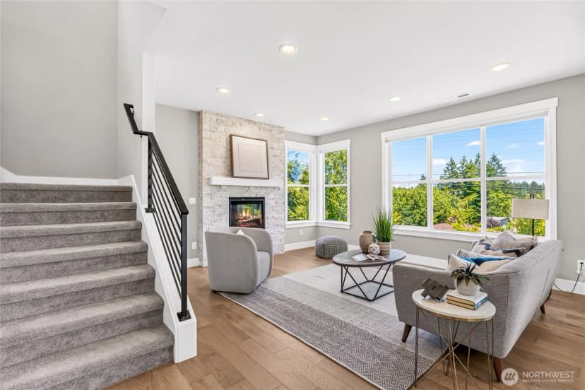 Property photo for 17051 8th Avenue Ne, Shoreline photo 9