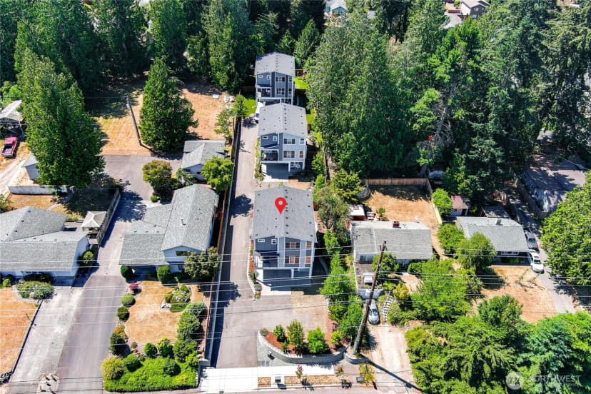 Property photo for 17051 8th Avenue Ne, Shoreline photo 22