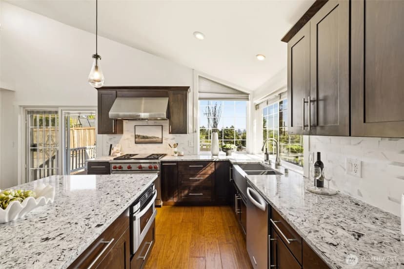 Property photo for 505 Ne 78th Street, Seattle photo 5