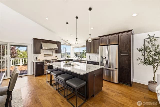Property photo for 505 Ne 78th Street, Seattle photo 4