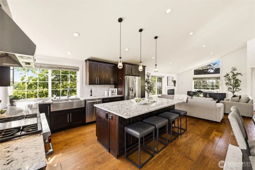 Property photo for 505 Ne 78th Street, Seattle photo 6